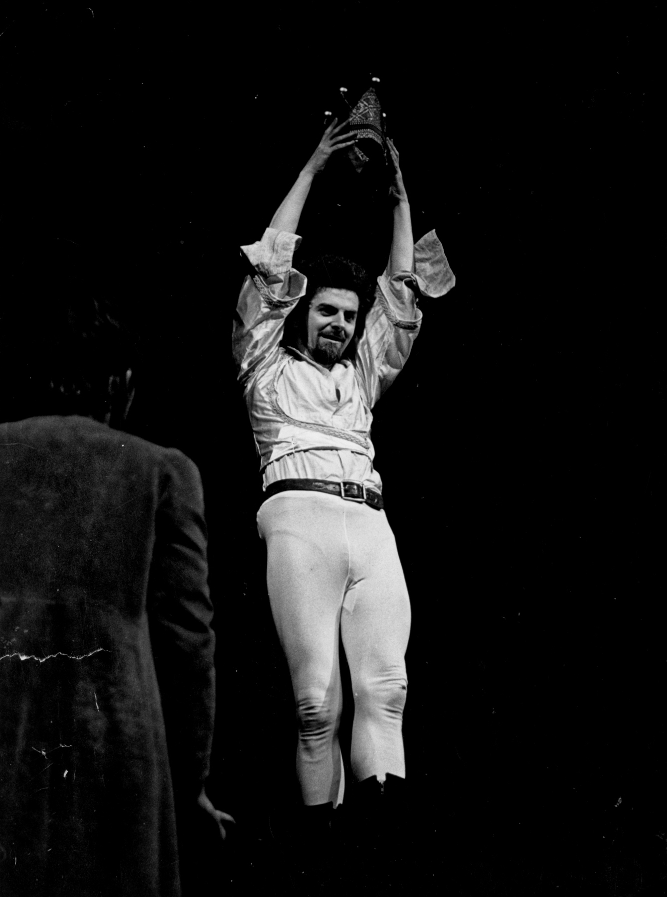 The Golden City - Jan crowns himself [has not been found]